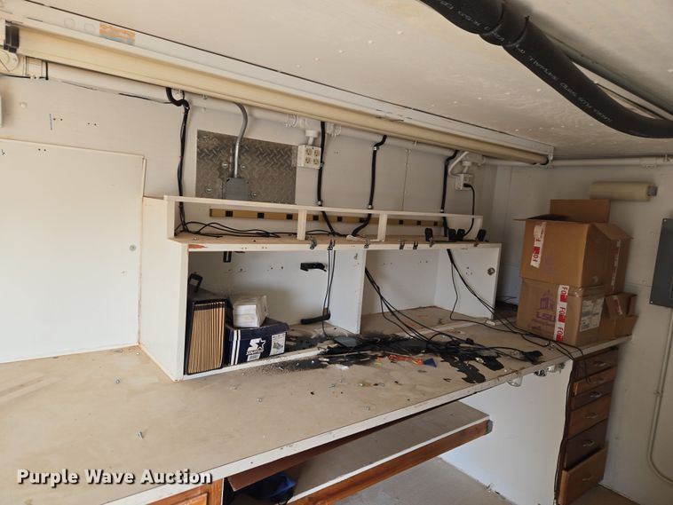 image for item ET1290 1994 Great Dane Trailers, INC dry van office trailer