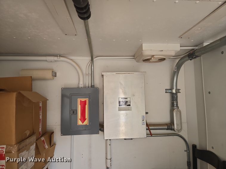 image for item ET1290 1994 Great Dane Trailers, INC dry van office trailer