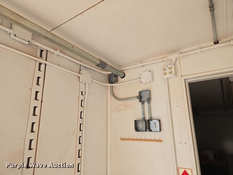 image for item ET1290 1994 Great Dane Trailers, INC dry van office trailer