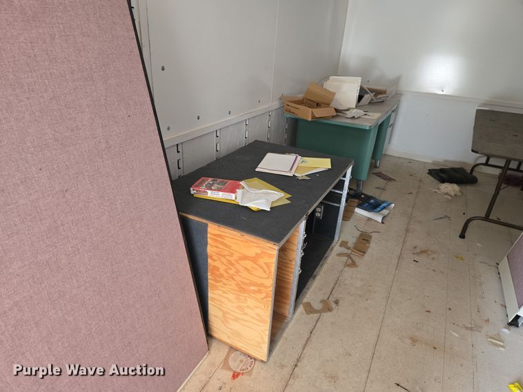 image for item ET1290 1994 Great Dane Trailers, INC dry van office trailer