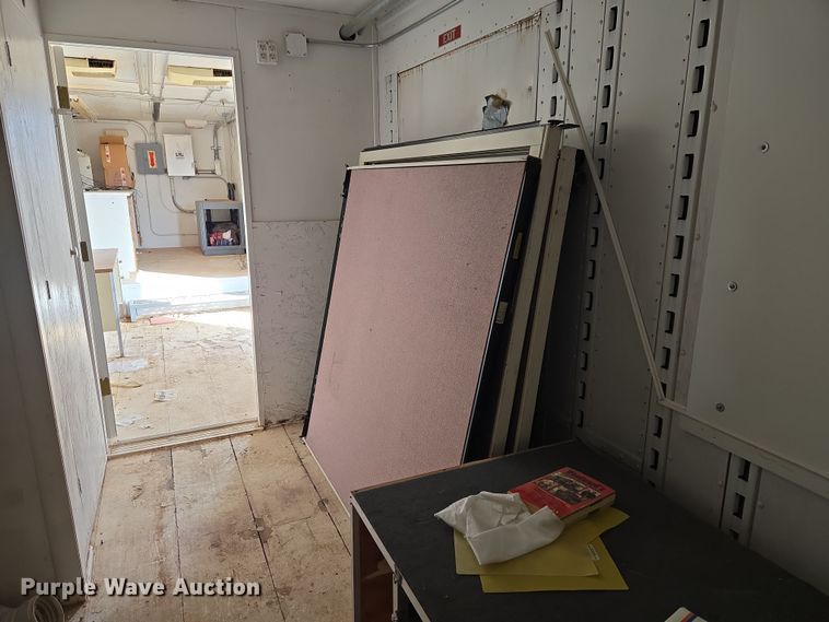 image for item ET1290 1994 Great Dane Trailers, INC dry van office trailer