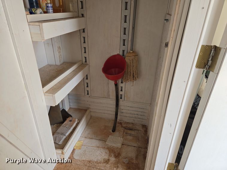 image for item ET1290 1994 Great Dane Trailers, INC dry van office trailer