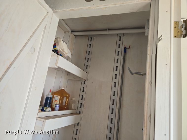 image for item ET1290 1994 Great Dane Trailers, INC dry van office trailer