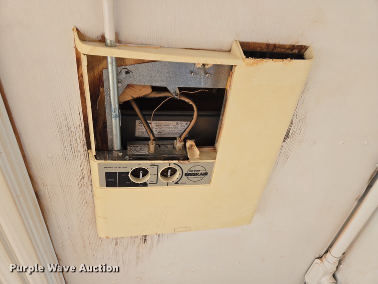 image for item ET1290 1994 Great Dane Trailers, INC dry van office trailer