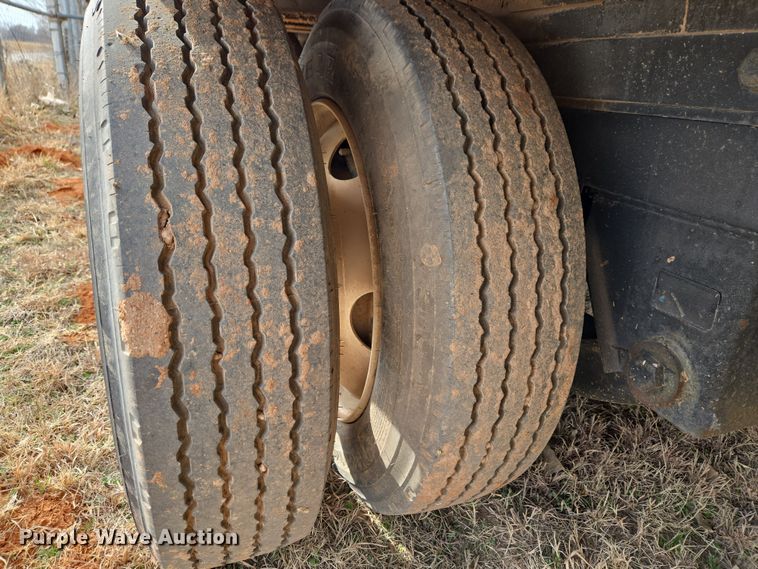 image for item ET1290 1994 Great Dane Trailers, INC dry van office trailer