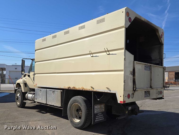 image for item ET1397 2010 International WorkStar 7300 chipper truck