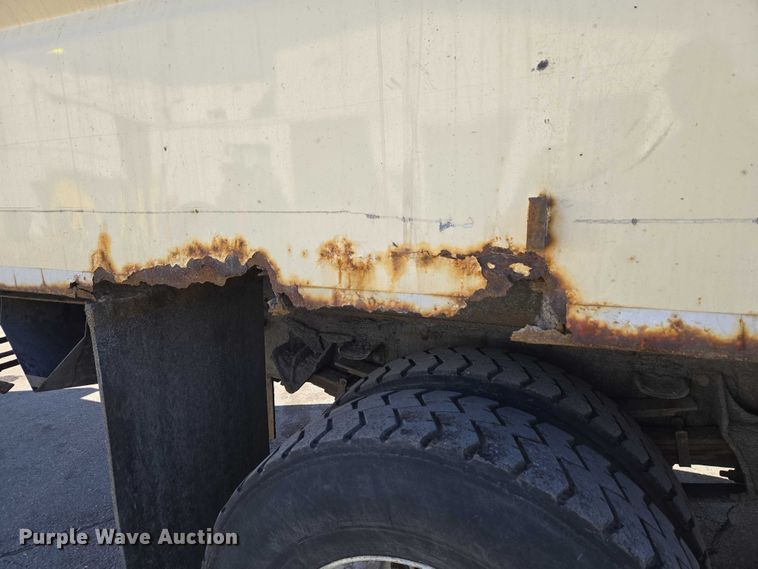 image for item ET1397 2010 International WorkStar 7300 chipper truck