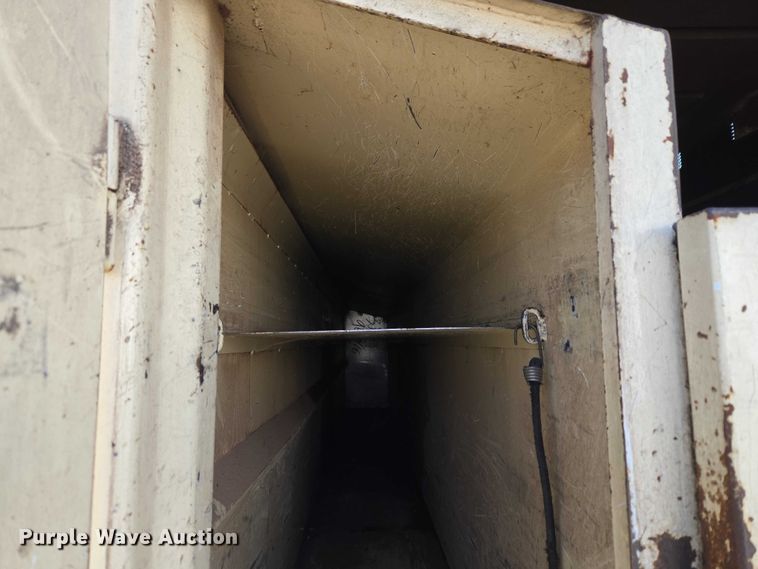 image for item ET1397 2010 International WorkStar 7300 chipper truck