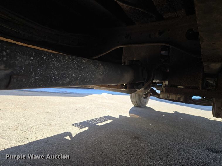 image for item ET1397 2010 International WorkStar 7300 chipper truck