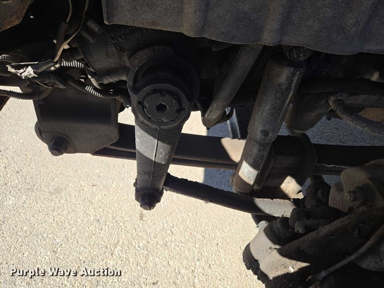 image for item ET1397 2010 International WorkStar 7300 chipper truck