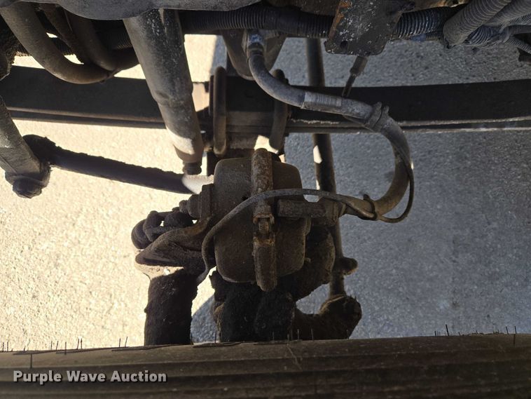 image for item ET1397 2010 International WorkStar 7300 chipper truck