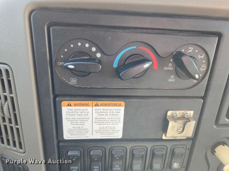 image for item ET1397 2010 International WorkStar 7300 chipper truck