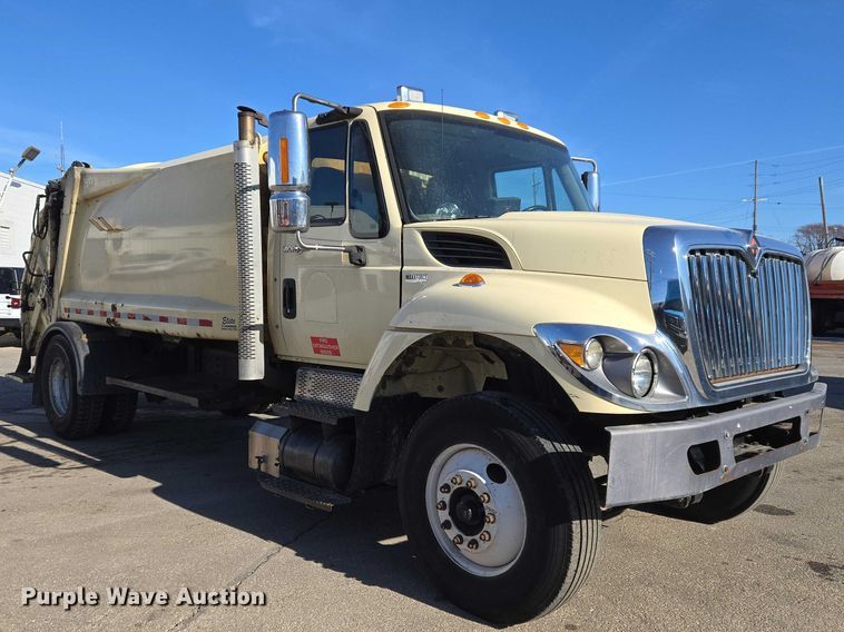 image for item ET1398 2012 International WorkStar 7300 refuse truck