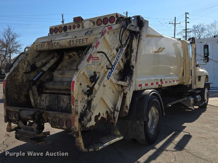 image for item ET1398 2012 International WorkStar 7300 refuse truck