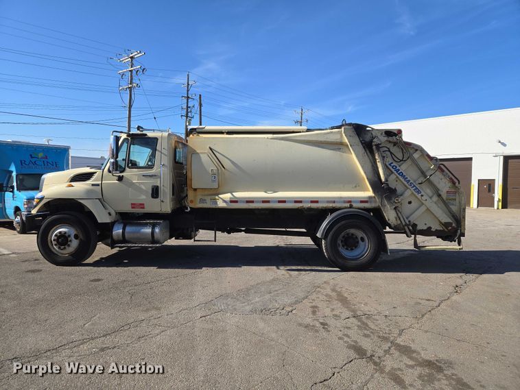 image for item ET1398 2012 International WorkStar 7300 refuse truck