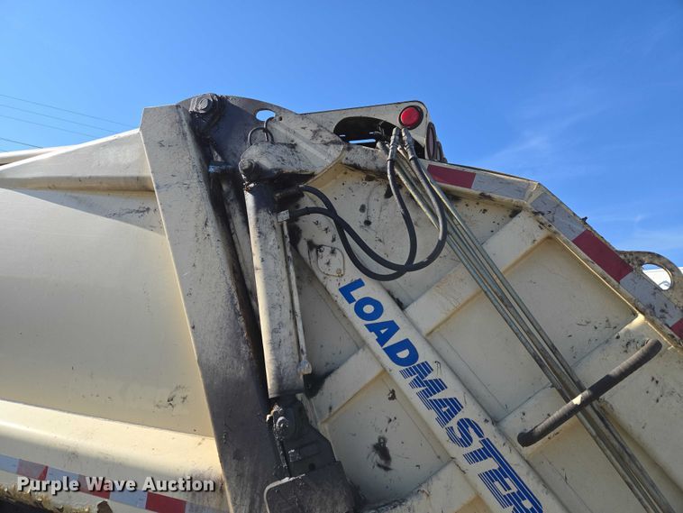 image for item ET1398 2012 International WorkStar 7300 refuse truck