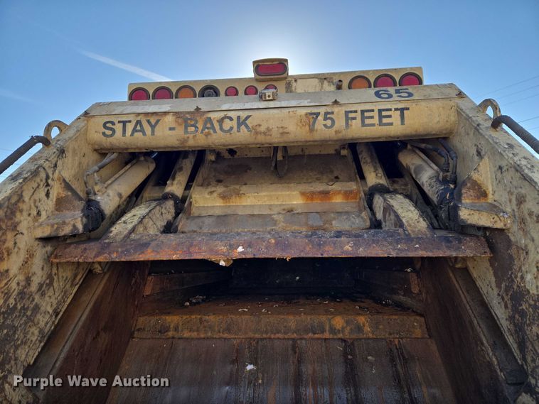 image for item ET1398 2012 International WorkStar 7300 refuse truck