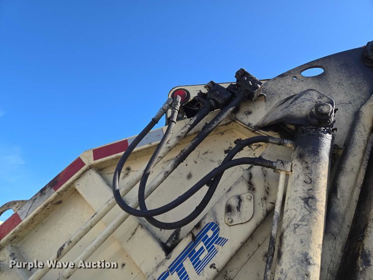 image for item ET1398 2012 International WorkStar 7300 refuse truck