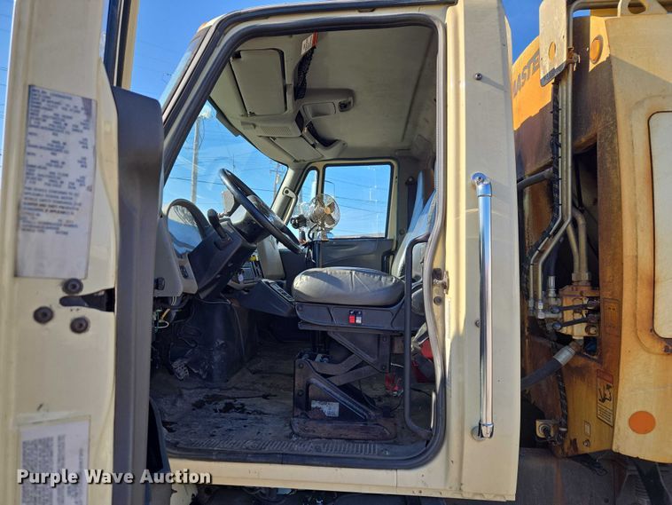 image for item ET1398 2012 International WorkStar 7300 refuse truck