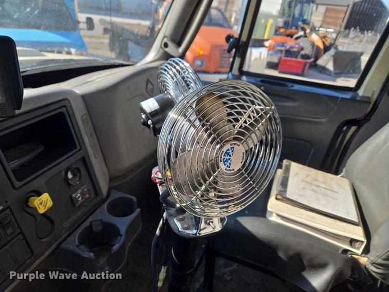 image for item ET1398 2012 International WorkStar 7300 refuse truck