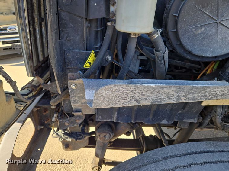 image for item ET1398 2012 International WorkStar 7300 refuse truck