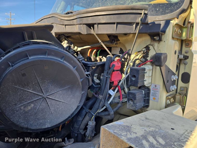 image for item ET1398 2012 International WorkStar 7300 refuse truck