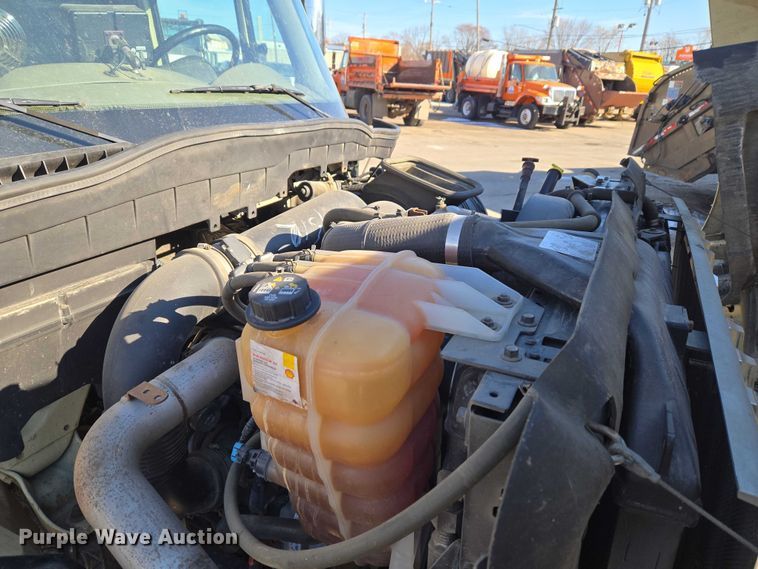 image for item ET1398 2012 International WorkStar 7300 refuse truck