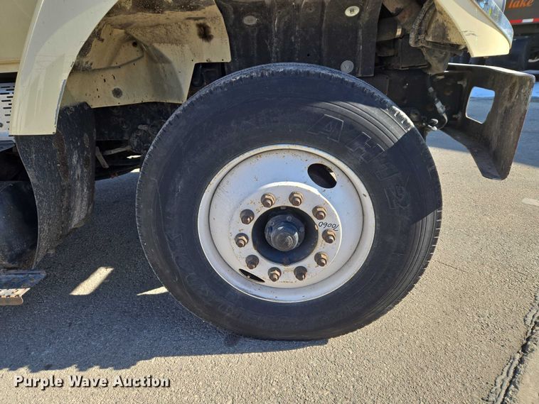 image for item ET1398 2012 International WorkStar 7300 refuse truck