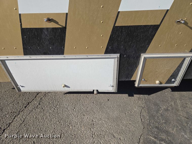 image for item ET1399 1981 Chevrolet P Series delivery van