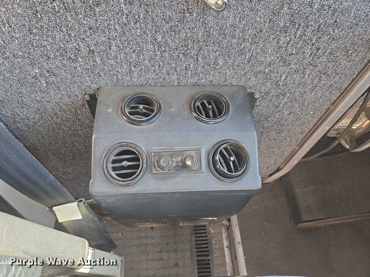 image for item ET1399 1981 Chevrolet P Series delivery van