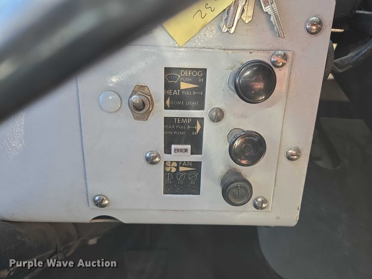 image for item ET1399 1981 Chevrolet P Series delivery van