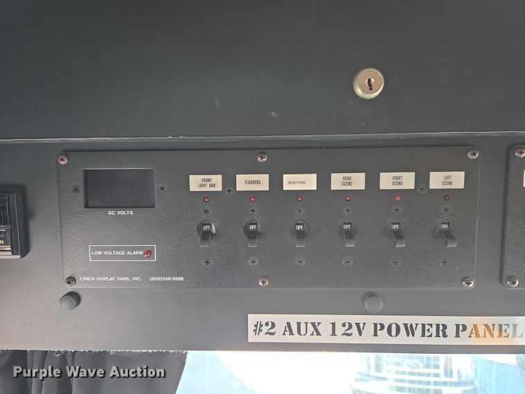 image for item ET1399 1981 Chevrolet P Series delivery van