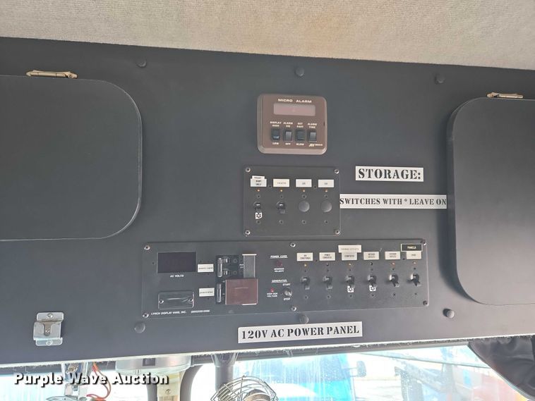 image for item ET1399 1981 Chevrolet P Series delivery van