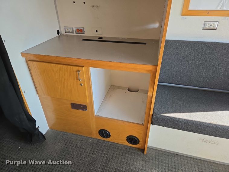 image for item ET1399 1981 Chevrolet P Series delivery van