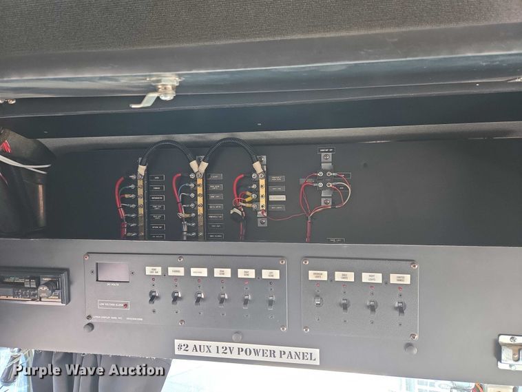 image for item ET1399 1981 Chevrolet P Series delivery van