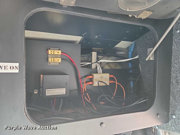 image for item ET1399 1981 Chevrolet P Series delivery van