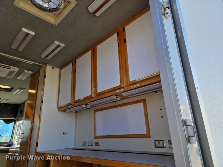 image for item ET1399 1981 Chevrolet P Series delivery van