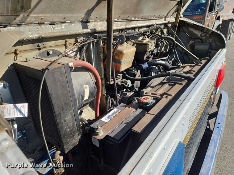 image for item ET1399 1981 Chevrolet P Series delivery van