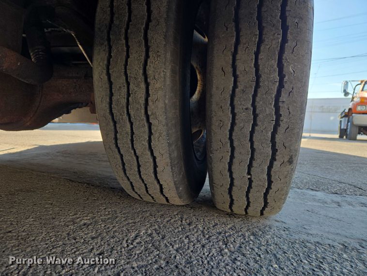 image for item ET1399 1981 Chevrolet P Series delivery van