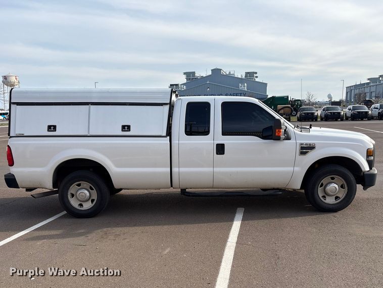 image for item ET1416 2008 Ford F250 Super Duty Ext. Cab pickup truck