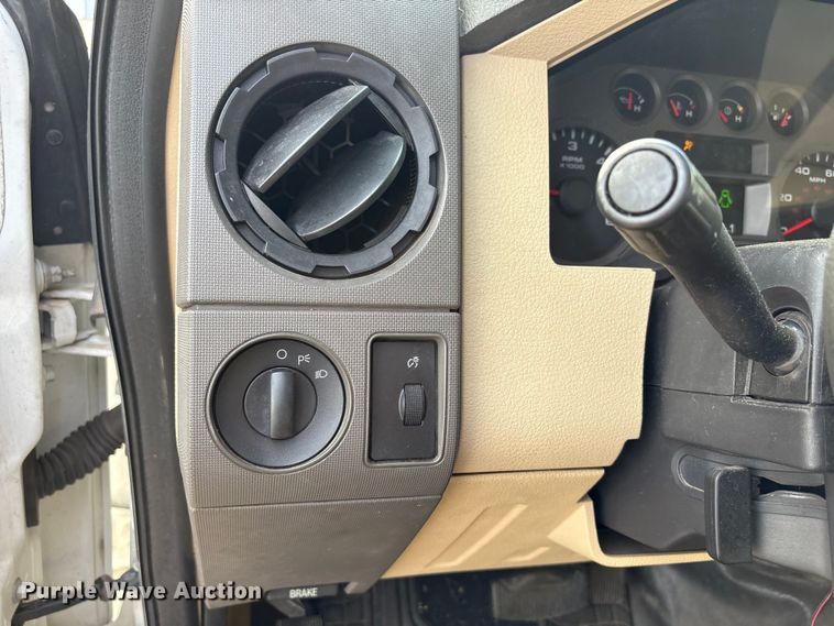 image for item ET1416 2008 Ford F250 Super Duty Ext. Cab pickup truck