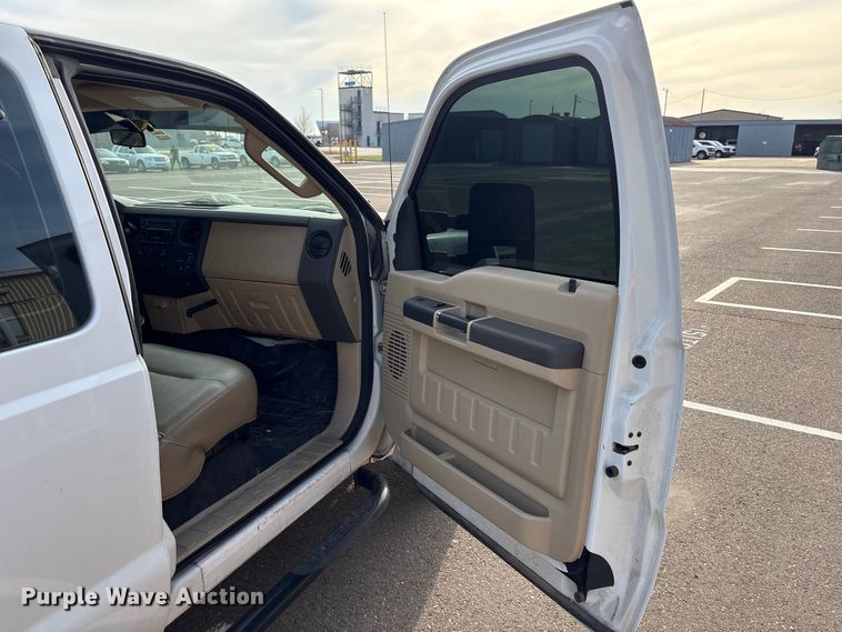 image for item ET1416 2008 Ford F250 Super Duty Ext. Cab pickup truck