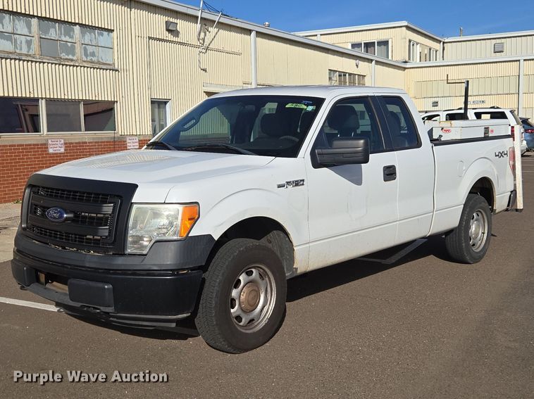 image for item ET1417 2013 Ford F150 Ext. Cab pickup truck