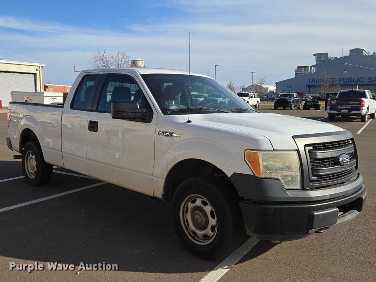 image for item ET1417 2013 Ford F150 Ext. Cab pickup truck