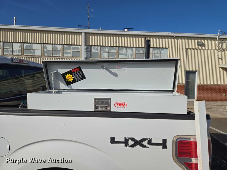 image for item ET1417 2013 Ford F150 Ext. Cab pickup truck