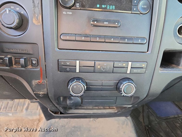 image for item ET1417 2013 Ford F150 Ext. Cab pickup truck