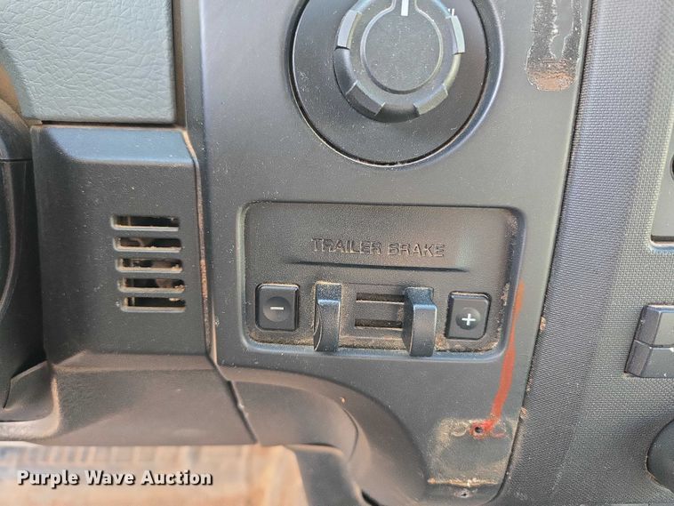 image for item ET1417 2013 Ford F150 Ext. Cab pickup truck