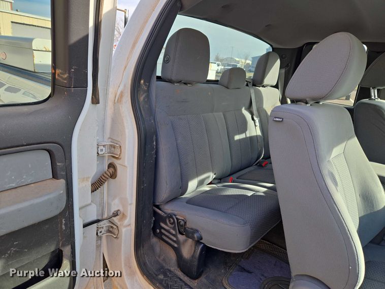 image for item ET1417 2013 Ford F150 Ext. Cab pickup truck