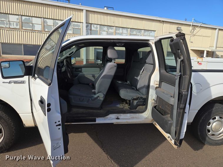 image for item ET1417 2013 Ford F150 Ext. Cab pickup truck