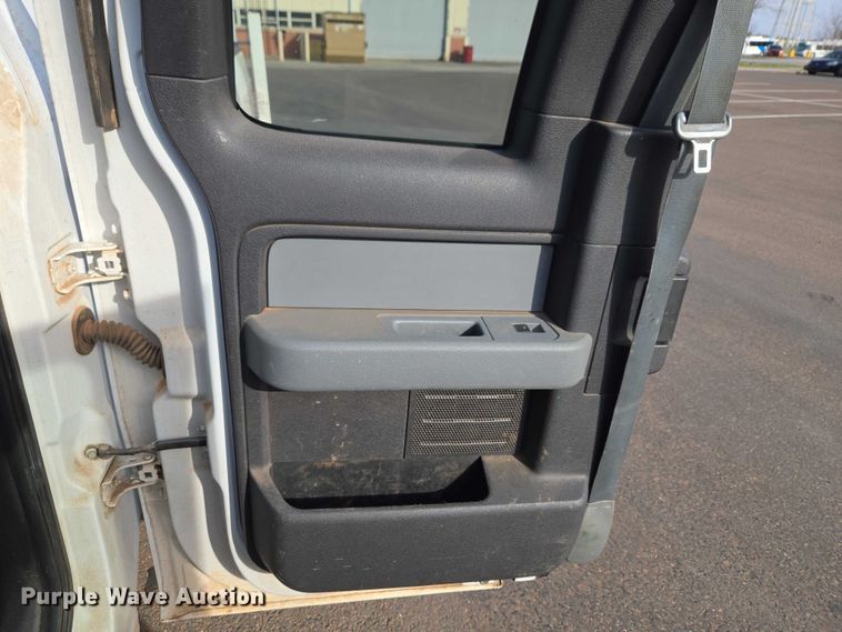 image for item ET1417 2013 Ford F150 Ext. Cab pickup truck